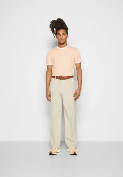 Ellesse MEDUNO - T-shirt Basique - Light Orange -Ellesse Elegant Boutique 00e3089aee424b74b14480bf7056c7b1