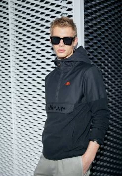 Ellesse FRECCIA JACKET - Veste Coupe-vent - Black -Ellesse Elegant Boutique 0119153ab7ec4b6997f5f68b396076ca