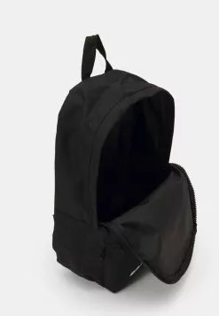 Ellesse ROLBY BACKPACK AND PENCIL CASE UNISEX SET - Sac à Dos - Noir -Ellesse Elegant Boutique 06f48814fc9241ec8864683d89a1a93f