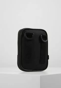 Ellesse TEMPLETON - Sac Bandoulière - Black Mono -Ellesse Elegant Boutique 0d2fe3c5ad3741c284396ddc7de353d0