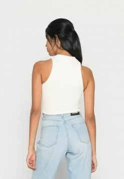 Ellesse PESCA VEST - Débardeur - Off White -Ellesse Elegant Boutique 14489cc028e9403d88628d78152a2694