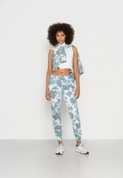 Ellesse HALLOULI TIE DYE JOG PANT - Pantalon De Survêtement - Tie Dye -Ellesse Elegant Boutique 1675f6b59a0b4ffcb413fa6fd31a7777