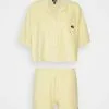 Ellesse ESPELA - Pyjama - Mustard Yellow