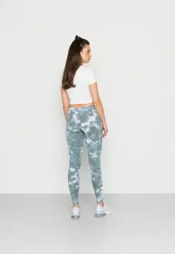 Ellesse SOLOS TIE DYE - Legging - Green/white -Ellesse Elegant Boutique 1ee6ea8323a24bacb3cadcc08ba7fa2d