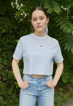 Ellesse DERLA CROP - T-shirt Basique - Light Blue -Ellesse Elegant Boutique 23f46a01f017496487df4aa17ab38570