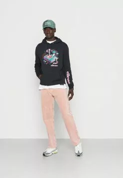 Ellesse SARAN OH HOODY - Sweatshirt - Black -Ellesse Elegant Boutique 27b71fa190fc4997a1c06850bab29cc6