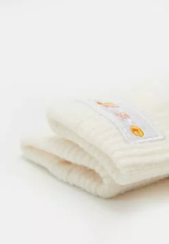 Ellesse HALINA AND HABBA BEANIE AND GLOVE SET UNISEX - Gants - Off White -Ellesse Elegant Boutique 361b7e87e5dc44a7b3f4f7144d92d188