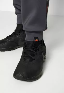 Ellesse RENSTO JOG SUIT - Survêtement - Dark Grey -Ellesse Elegant Boutique 366e2d04d0d147939730e44efc53181d