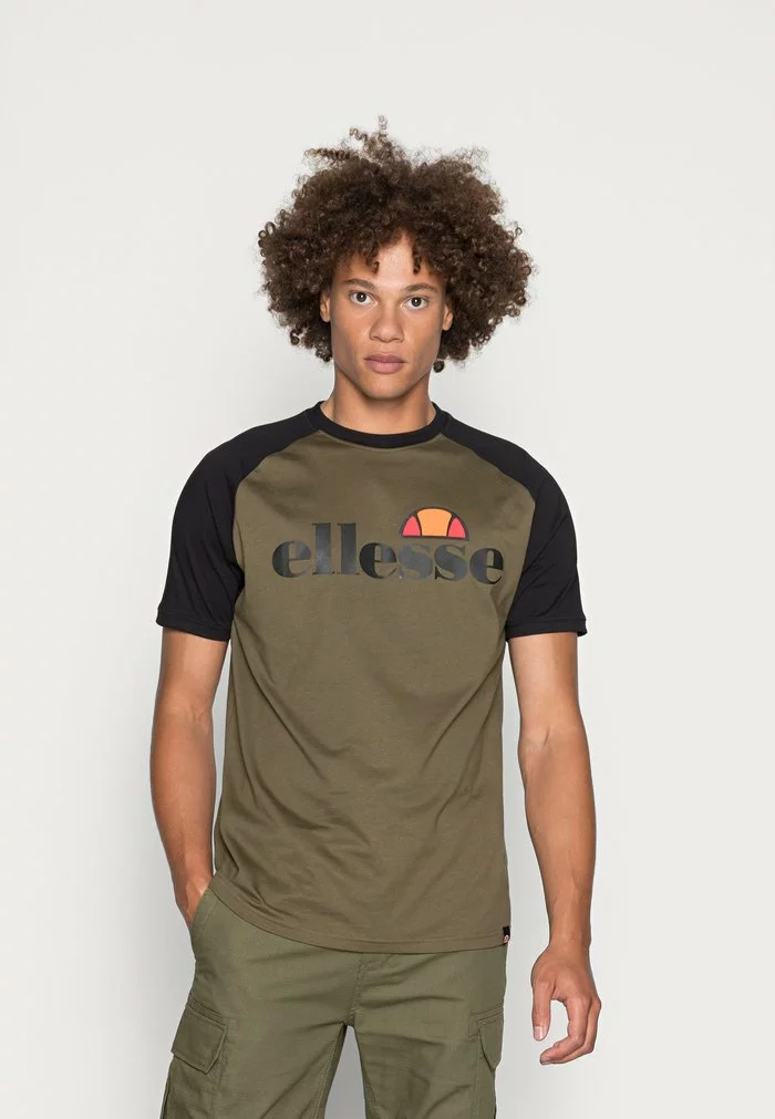 Ellesse CORP TEE - T-shirt Imprimé - Khaki 1 Ellesse CORP TEE - T-shirt Imprimé - Khaki