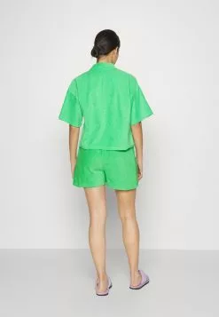 Ellesse ESPELA - Pyjama - Green -Ellesse Elegant Boutique 3c9474fc24d940a9ba7d8353618e287c
