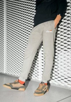 Ellesse ACACIA - Pantalon De Survêtement - Khaki 11 Ellesse ACACIA - Pantalon De Survêtement - Khaki -Ellesse Elegant Boutique 3cc9028051bd42b0a0962c5c285242da