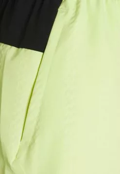 Ellesse OLINA SHORT - Short De Sport - Light Green -Ellesse Elegant Boutique 3d16a727a1394b32ae61ac77843502a8