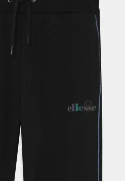 Ellesse ROCKO PANT - Pantalon De Survêtement - Black -Ellesse Elegant Boutique 3dfb516a19ca4a72a7b75524c136e52a
