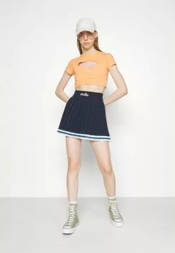 Ellesse SKATE SKIRT - Minijupe - Navy -Ellesse Elegant Boutique 3eed3ebbabc44486852c11b8bc5d0f3e