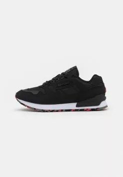 Ellesse Elegant Boutique 31 Ellesse 147 RUNNER - Baskets Basses - Black/red