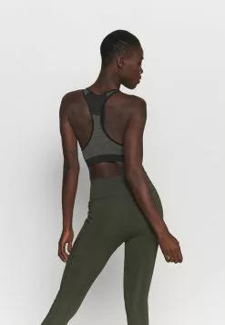 Ellesse GRIZA - Brassières De Sport à Maintien Normal - Black -Ellesse Elegant Boutique 4d9c4af3ab2a4a1a8fb5e2973aa117b9