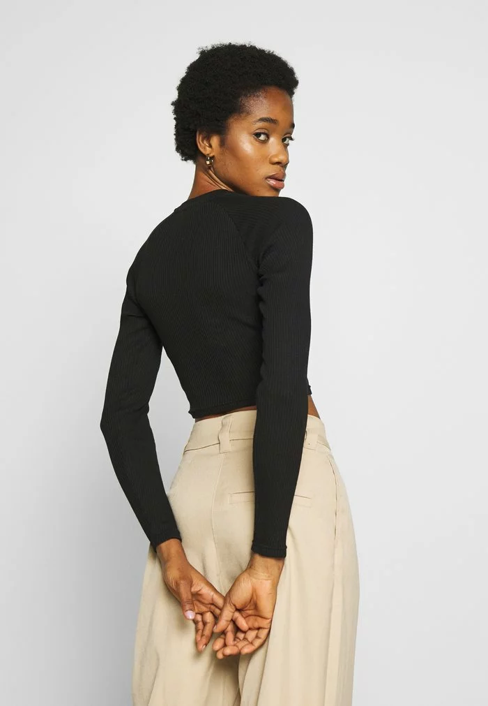 Ellesse AFENS - T-shirt à Manches Longues - Black 3 Ellesse AFENS - T-shirt à Manches Longues - Black – Image 3