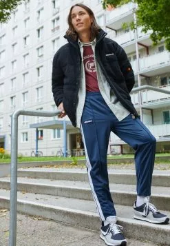 Ellesse DALVI TRACK PANT - Pantalon De Survêtement - Navy -Ellesse Elegant Boutique 50431d20b8644010801dc83e8418c150