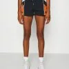 Ellesse STRIPE SHORT - Short - Navy
