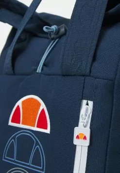 Ellesse DANIS ROLL TOP BACKPACK UNISEX - Sac à Dos - Navy -Ellesse Elegant Boutique 5a24079e694f4dc38983df19f3ad2263