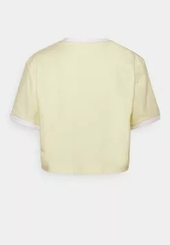Ellesse DERLA CROP - T-shirt Basique - Light Yellow 19 Ellesse DERLA CROP - T-shirt Basique - Light Yellow -Ellesse Elegant Boutique 7489a3047f7342dcbfab26a19a5c3db9