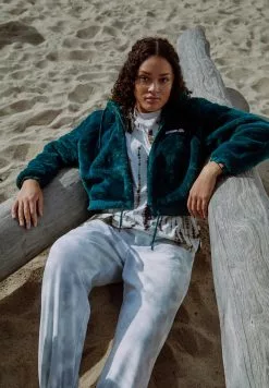 Ellesse REIDI TEDDY JACKET - Veste D'hiver - Teal -Ellesse Elegant Boutique 78a48d6c8cfc40c7901647cac68ea7ab