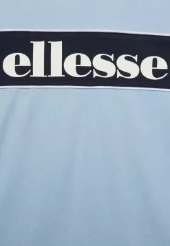 Ellesse STRALIOS T-SHIRT - T-shirt Imprimé - Light Blue -Ellesse Elegant Boutique 80c5c739d72c4080a2e73b5e84d5a144