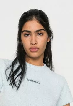 Ellesse MELATA - T-shirt Basique - Light Blue 9 Ellesse MELATA - T-shirt Basique - Light Blue -Ellesse Elegant Boutique 823185867431471c9c66552388ea25d8