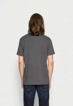 Ellesse PRADO - T-shirt Imprimé - Dark Grey 7 Ellesse PRADO - T-shirt Imprimé - Dark Grey -Ellesse Elegant Boutique 83651a8aef4f4ab1848e81cdee91f89c