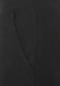 Ellesse FITZ PANT - Pantalon De Survêtement - Black -Ellesse Elegant Boutique 8519c5c2e1f3456d9fdbc3ce3112ff39