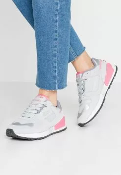 Ellesse Baskets Basses - Light Grey/fluro Pink