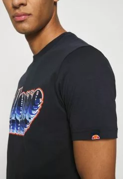 Ellesse MULTIZIO TEE - T-shirt Imprimé - Navy -Ellesse Elegant Boutique 9c6a2cca852b445e9b9e7034452a83da