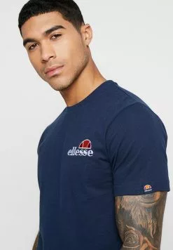 Ellesse VOODOO - T-shirt Imprimé - Navy -Ellesse Elegant Boutique 9fb70923537d472d8ee8eadcccb30249