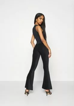 Ellesse FLORIE - Pantalon Classique - Black -Ellesse Elegant Boutique a3a55a94f1c04274b8c6ac01fab52142