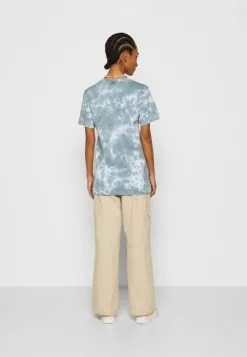 Ellesse ALBANY TIE DYE - T-shirt Imprimé - Green/white 11 Ellesse ALBANY TIE DYE - T-shirt Imprimé - Green/white -Ellesse Elegant Boutique aa75440d8dca41fd81b4e0625efeac98