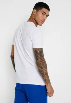 Ellesse VOODOO - T-shirt Imprimé - White 8 Ellesse VOODOO - T-shirt Imprimé - White -Ellesse Elegant Boutique af77766518214a7e955333689e91ce6d