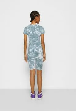 Ellesse VIKINS TIE DYE CROP - T-shirt Imprimé - Green/white 12 Ellesse VIKINS TIE DYE CROP - T-shirt Imprimé - Green/white -Ellesse Elegant Boutique b0b1d0ee68c742eb9113b039245af6ec