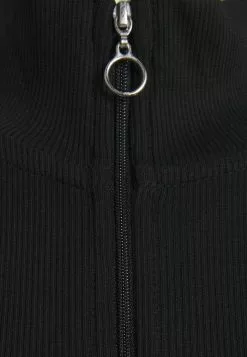 Ellesse VIVIENNE - T-shirt à Manches Longues - Black -Ellesse Elegant Boutique b51ad5b22f2949409858eb49b32150ef