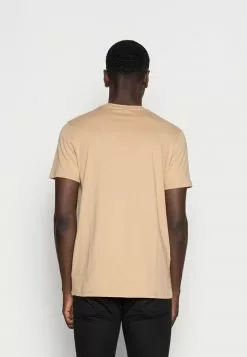 Ellesse CRATER TEE - T-shirt Imprimé - Beige -Ellesse Elegant Boutique b6430642aee84ffc9f4d4bfac306e8f0
