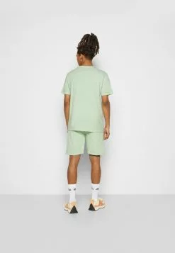Ellesse TACOMO - T-shirt Basique - Green -Ellesse Elegant Boutique b6a24e68d6ef4156831436a04d1cfc17