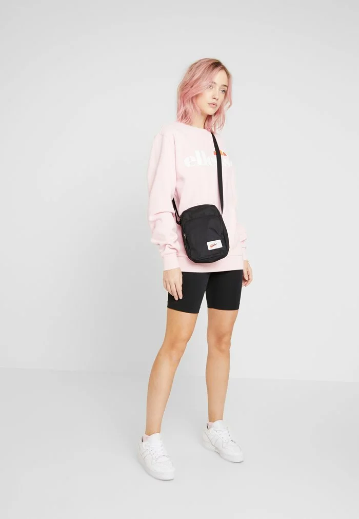 Ellesse AGATA - Sweatshirt - Light Pink 2 Ellesse AGATA - Sweatshirt - Light Pink – Image 2