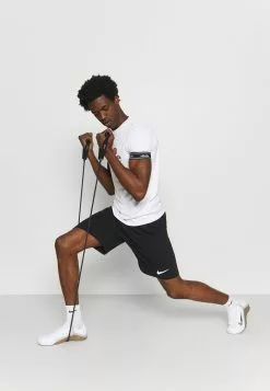 Ellesse ALENTE - T-shirt Imprimé - White -Ellesse Elegant Boutique be85f97892a74cb5bd7274e0dc8914d0