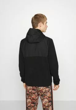 Ellesse FRECCARO JACKET - Veste Polaire - Black -Ellesse Elegant Boutique c5d4081571fe40049517d2a3fd6898ba