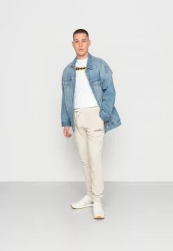 Ellesse GRANITE PANT - Pantalon De Survêtement - Beige 6 Ellesse GRANITE PANT - Pantalon De Survêtement - Beige -Ellesse Elegant Boutique c5e4a72b5cb0447b98507e1c451f982a