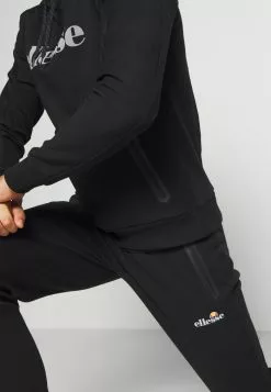 Ellesse DUCENTA HOODY - Sweat à Capuche - Black 11 Ellesse DUCENTA HOODY - Sweat à Capuche - Black -Ellesse Elegant Boutique c6c06bb6b3b340ae8e1e04e9465c47aa