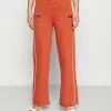 Ellesse AMITI PANT - Pantalon De Survêtement - Dark Orange