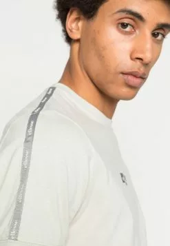 Ellesse OMINI - T-shirt Imprimé - Light Grey -Ellesse Elegant Boutique cf38fcd604344e73a4d18ef4f9cf2304