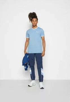 Ellesse MEDUNO - T-shirt Basique - Blue -Ellesse Elegant Boutique d529e2d6b4904759a10bf6e712bbfa97