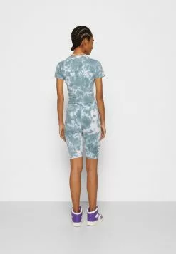 Ellesse TOUR TIE DYE - Short - Green/white -Ellesse Elegant Boutique d654a6fd224444baa5c5bd0aa699bb84