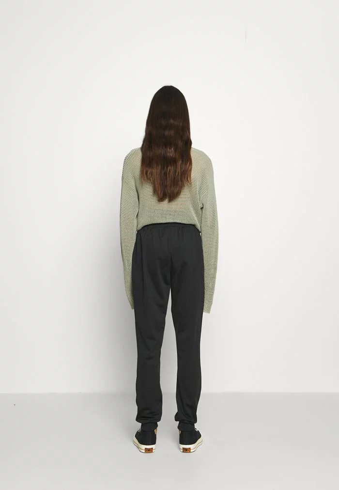 Ellesse SARENTINO JOG PANTS - Pantalon De Survêtement - Black 4 Ellesse SARENTINO JOG PANTS - Pantalon De Survêtement - Black – Image 4